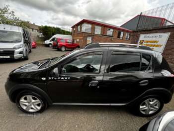 Used Dacia Sandero Stepway 2016 for sale - 74959598: Photo