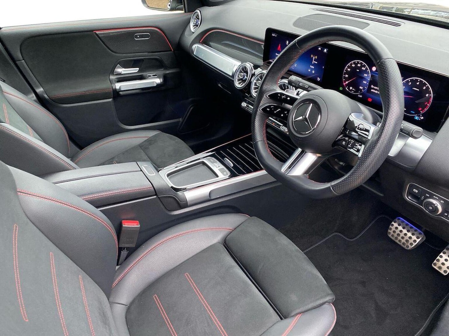 Used Mercedes-Benz GLB 2024 for sale - 76897065: Photo 15