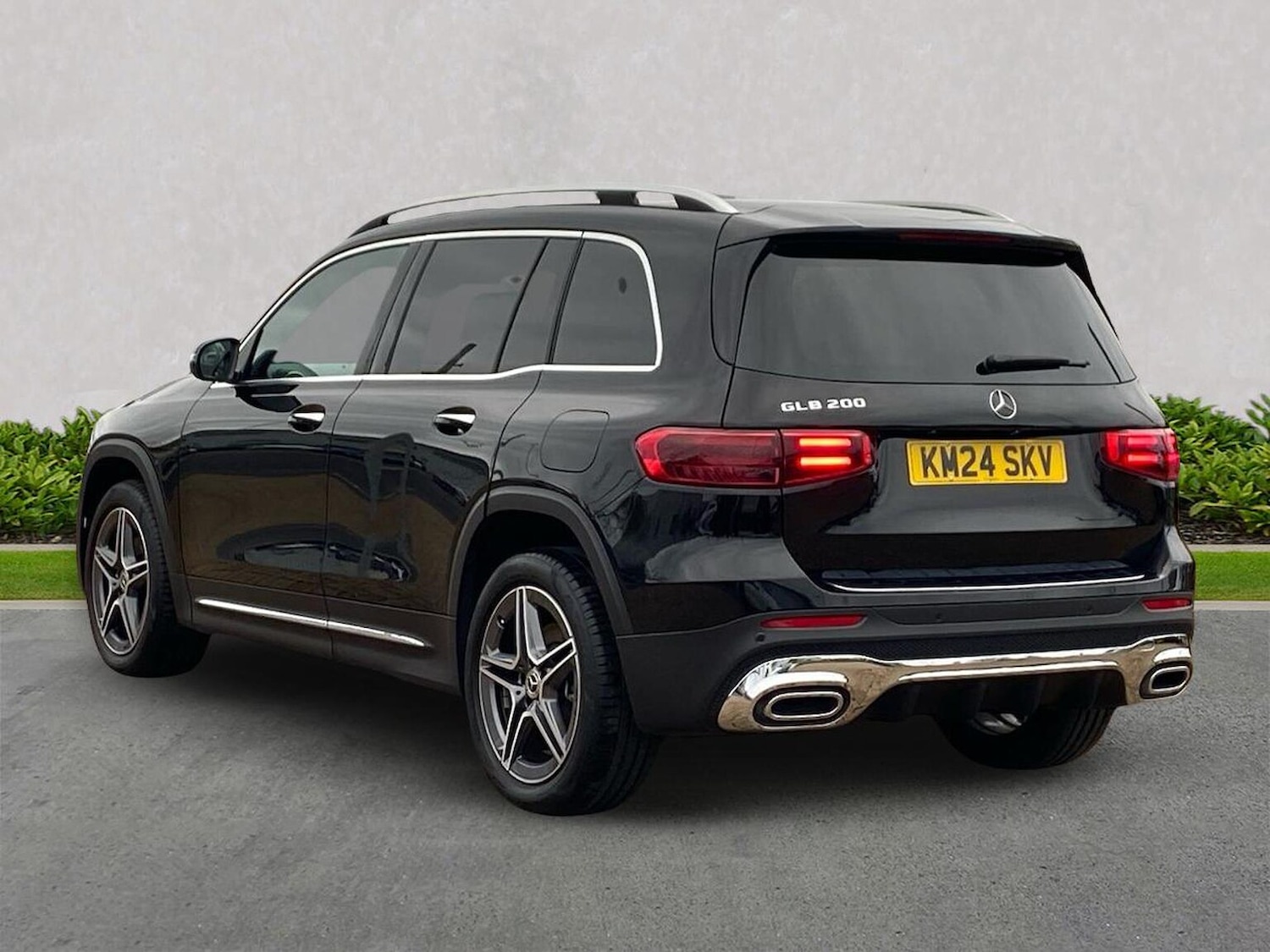 Used Mercedes-Benz GLB 2024 for sale - 76897065: Photo 2