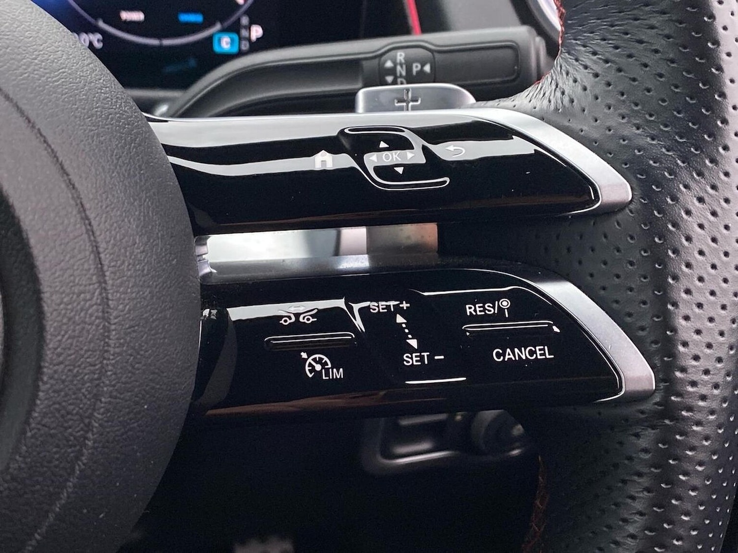 Used Mercedes-Benz GLB 2024 for sale - 76897065: Photo 27