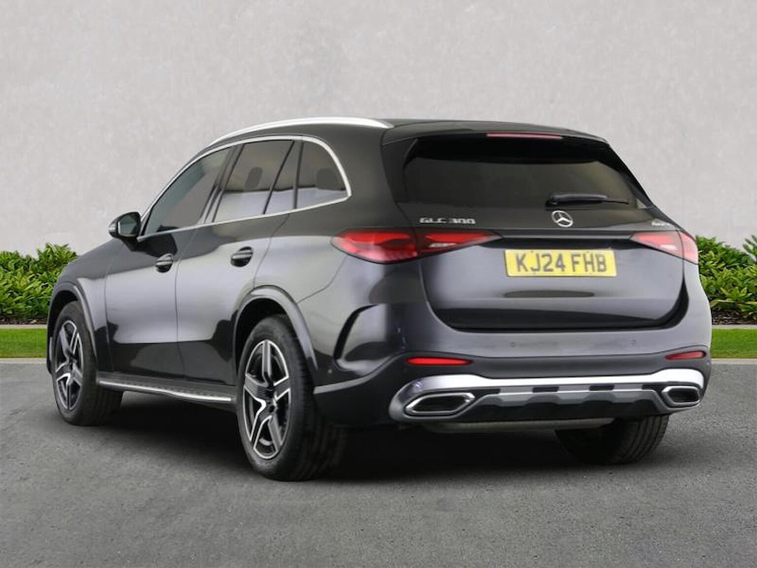 Used Mercedes-Benz GLC 2024 for sale - 75987691: Photo 2