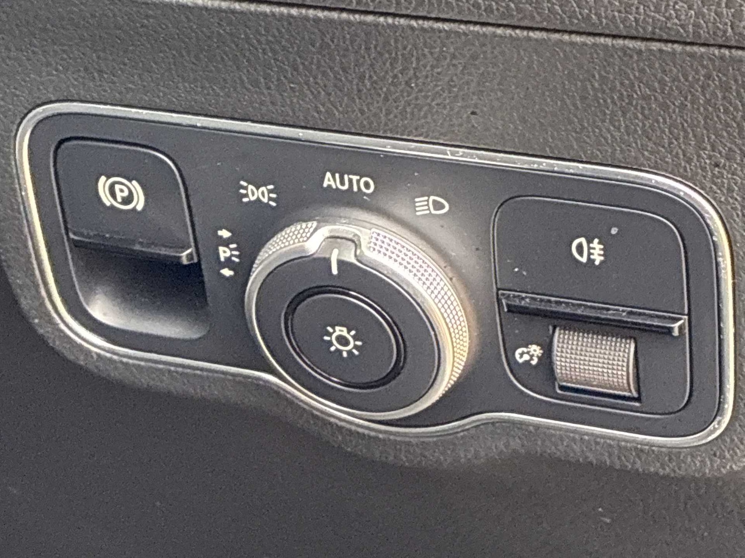 Used Mercedes-Benz EQA 2021 for sale - 78168997: Photo 38