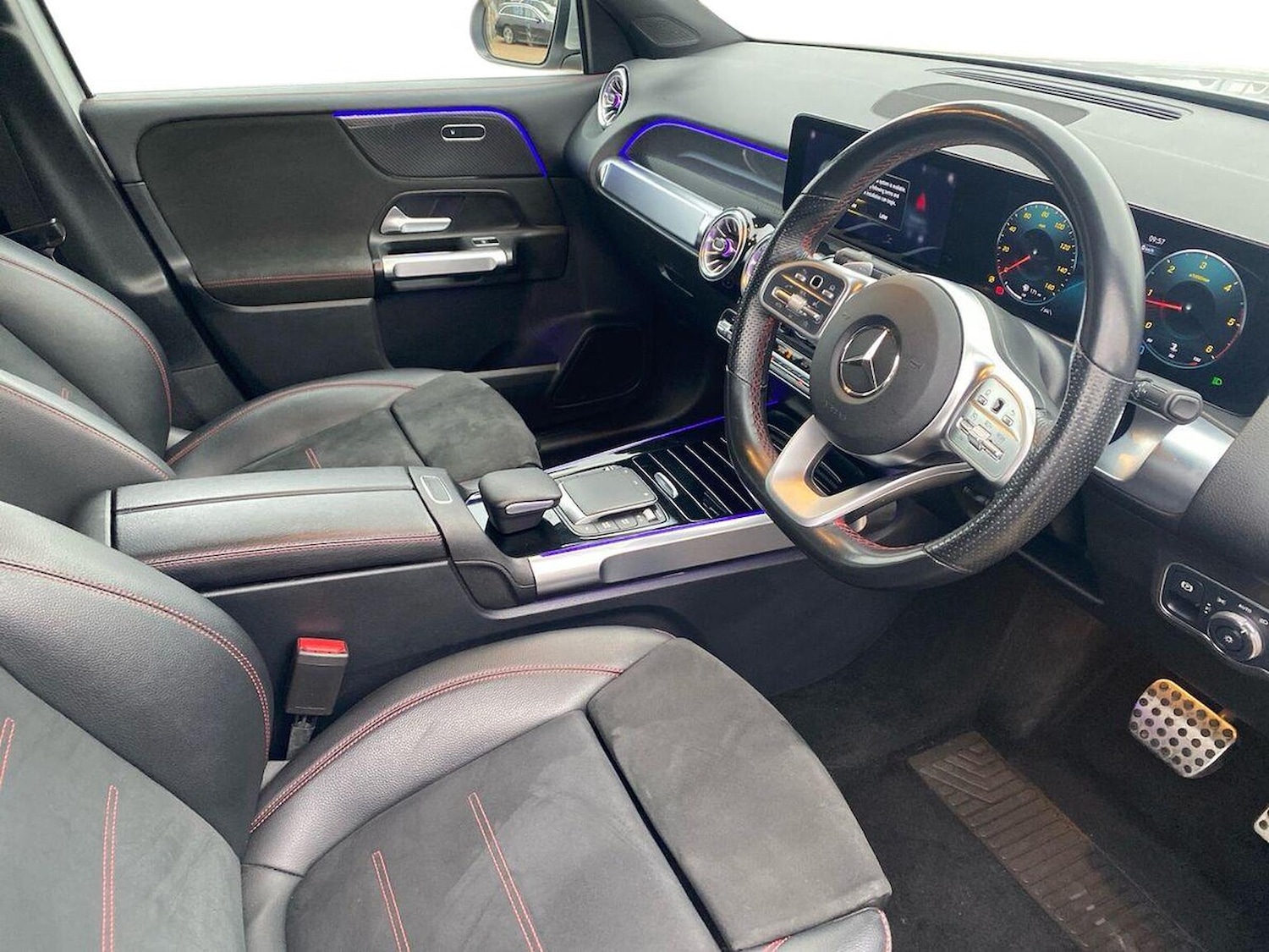 Used Mercedes-Benz GLB 2021 for sale - 77028110: Photo 17