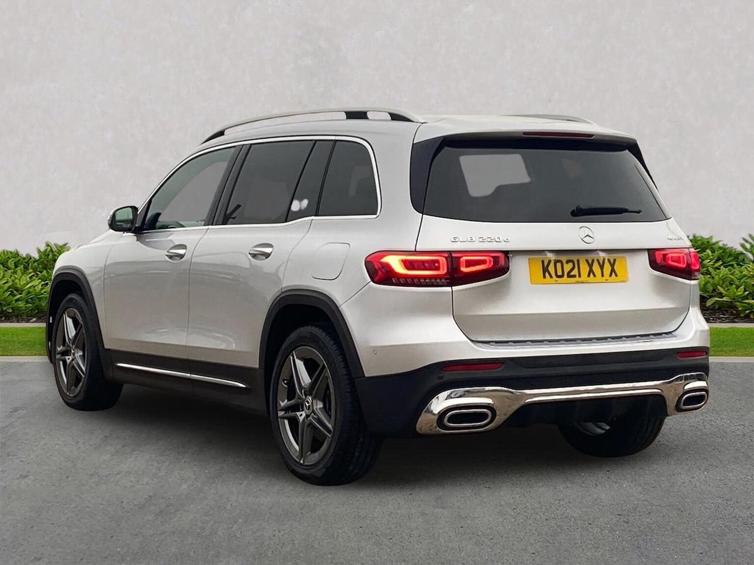 Used Mercedes-Benz GLB 2021 for sale - 77028110: Photo 2