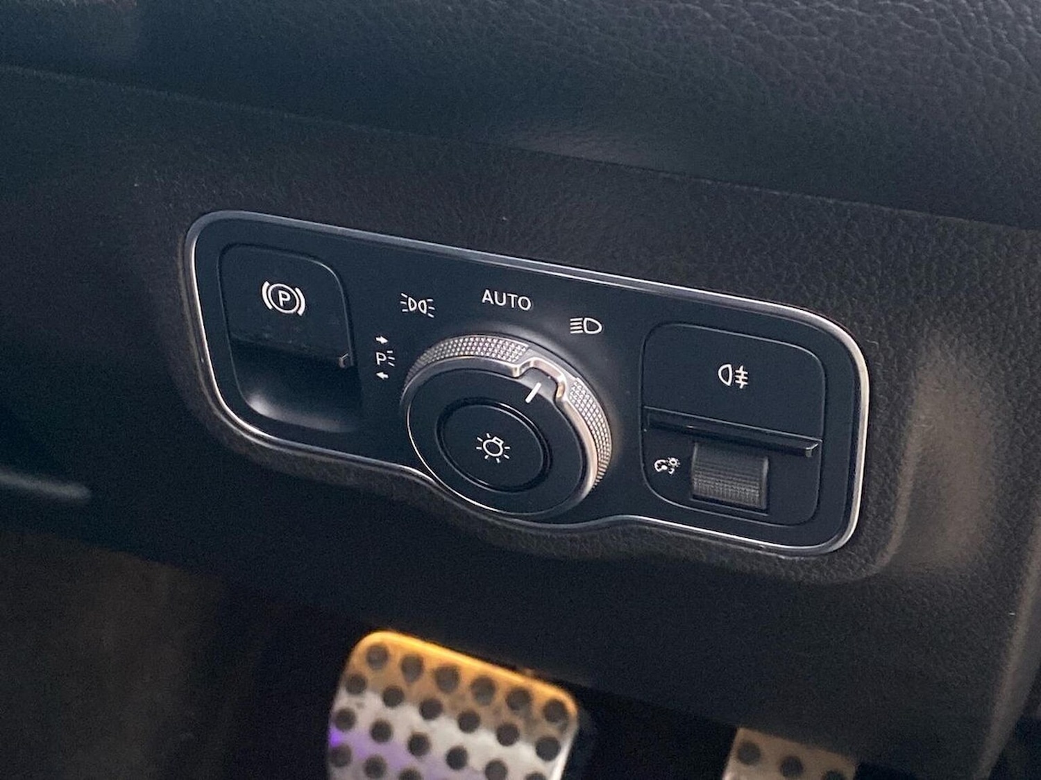 Used Mercedes-Benz GLB 2021 for sale - 77028110: Photo 24