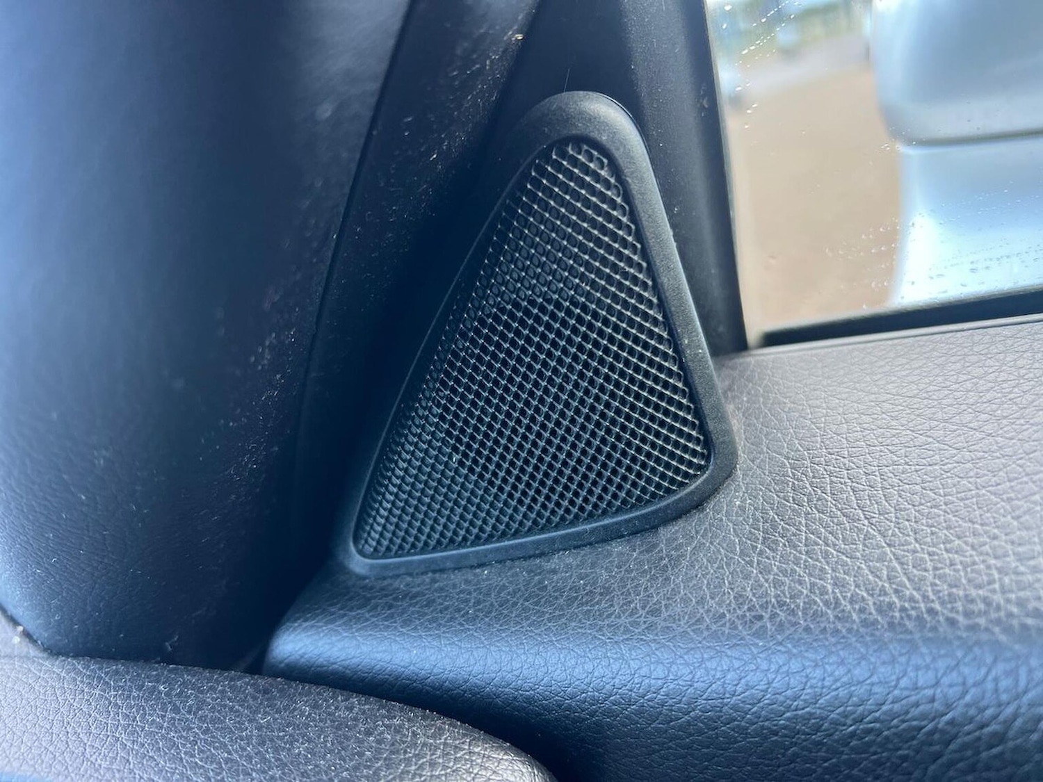 Used Mercedes-Benz SLC 2016 for sale - 76770042: Photo 31