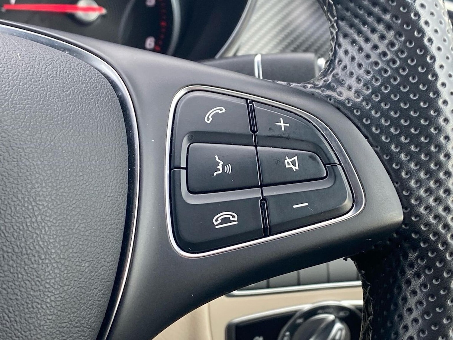 Used Mercedes-Benz V-Class 2023 for sale - 76832021: Photo 27