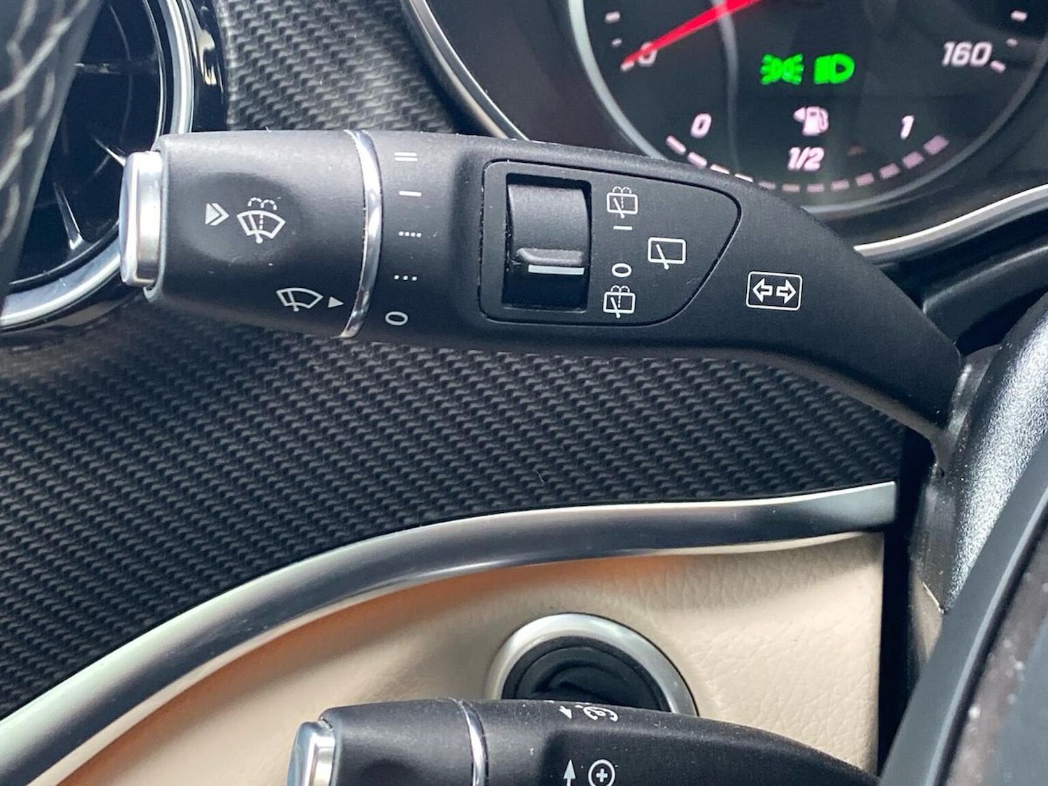 Used Mercedes-Benz V-Class 2023 for sale - 76832021: Photo 28