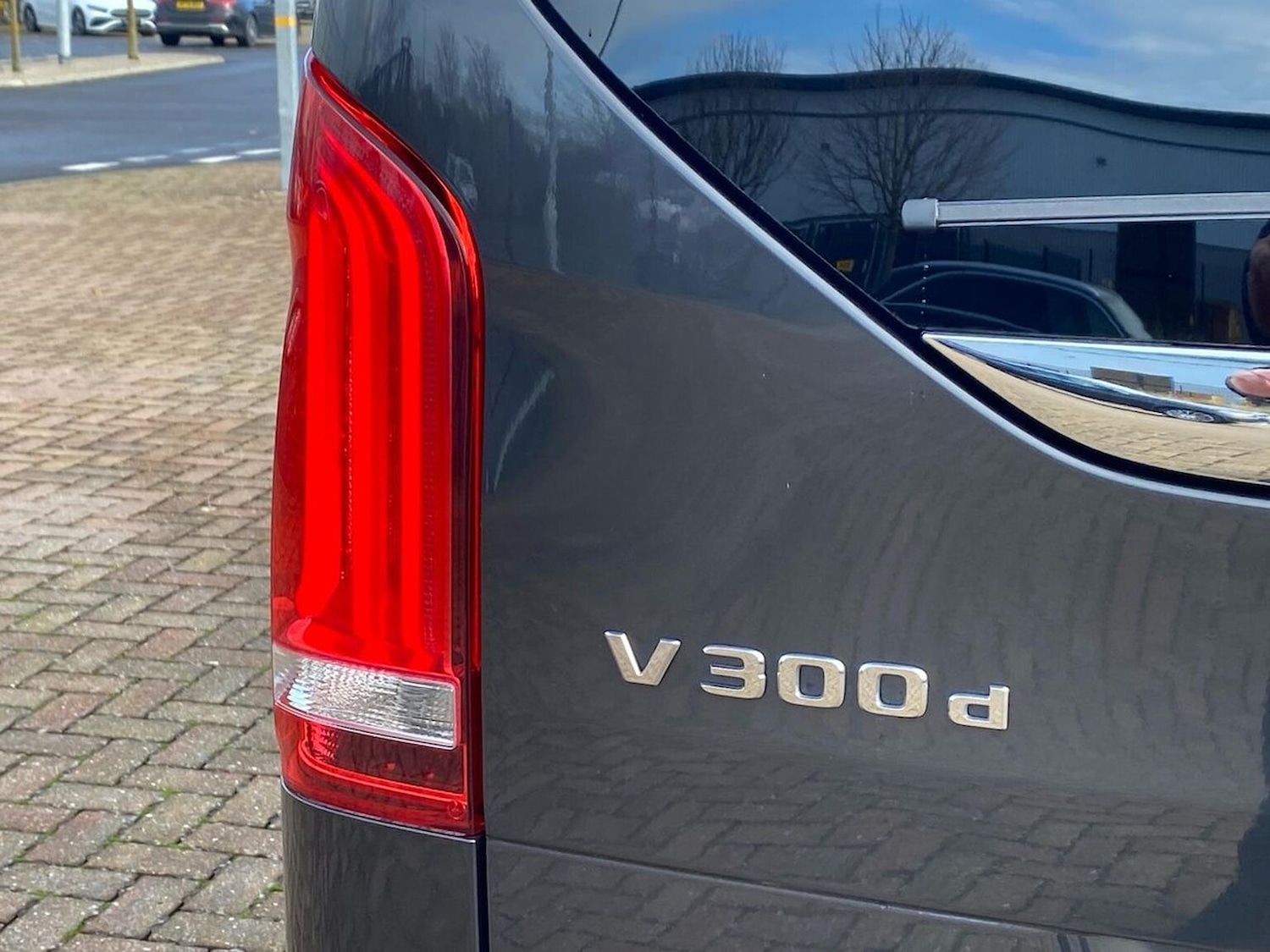 Used Mercedes-Benz V-Class 2023 for sale - 76832021: Photo 35