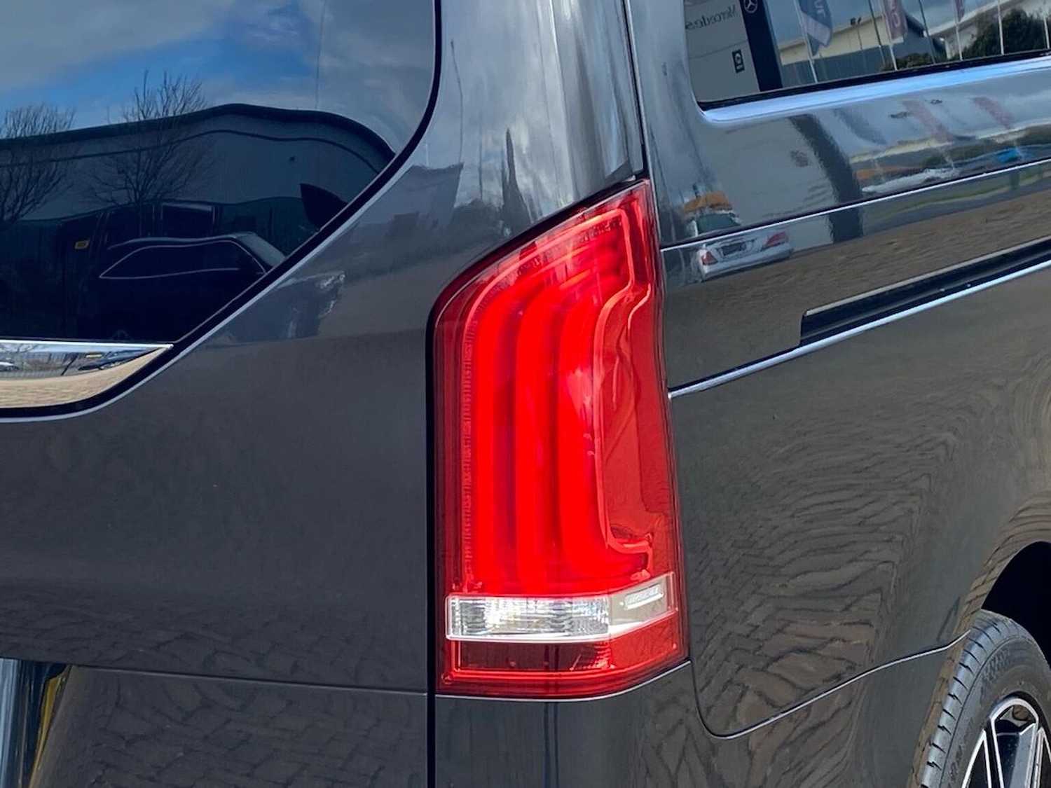 Used Mercedes-Benz V-Class 2023 for sale - 76832021: Photo 36