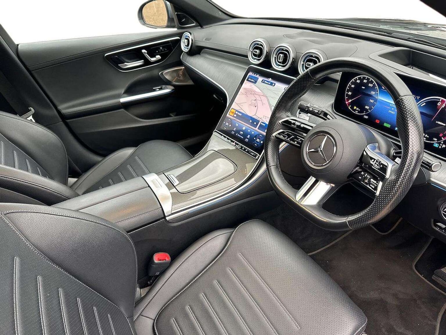 Used Mercedes-Benz C Class 2023 for sale - 77789578: Photo 2