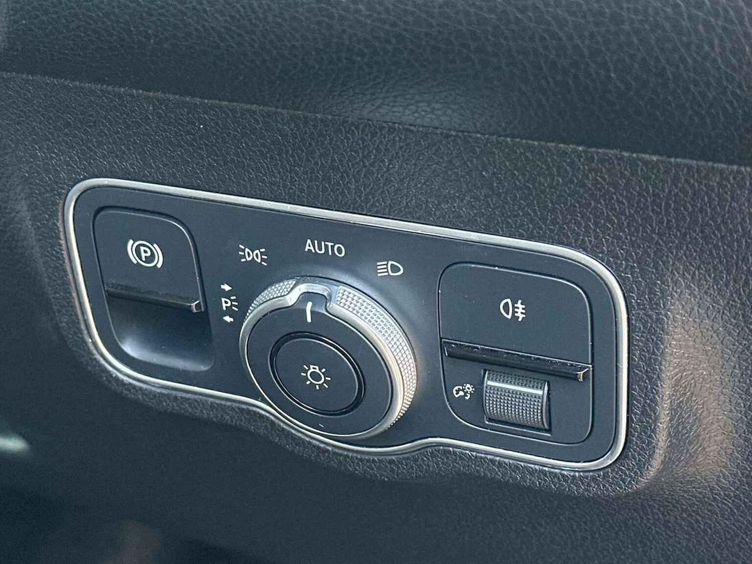 Used Mercedes-Benz GLB 2022 for sale - 77837054: Photo 22