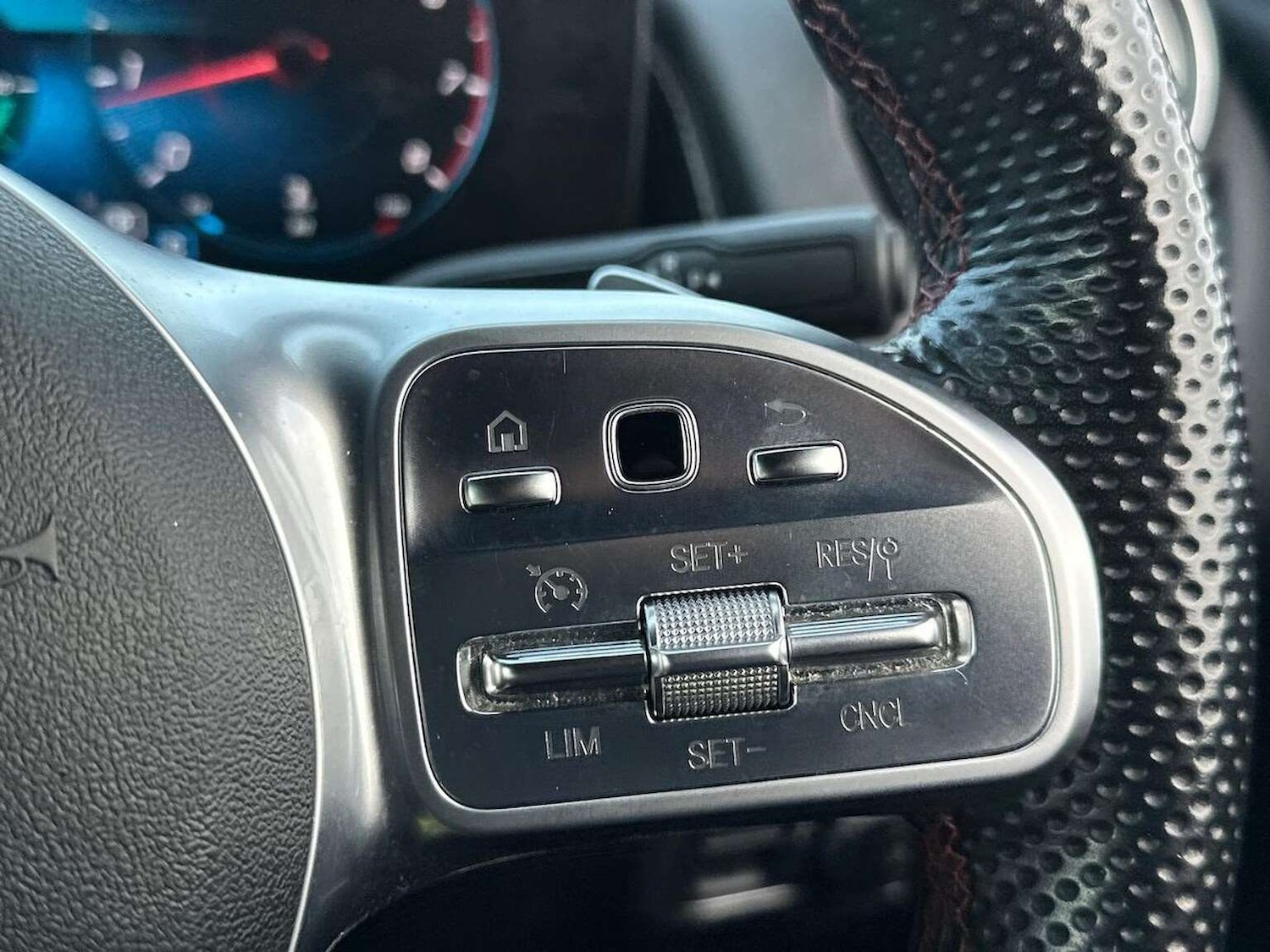 Used Mercedes-Benz GLB 2022 for sale - 77837054: Photo 27