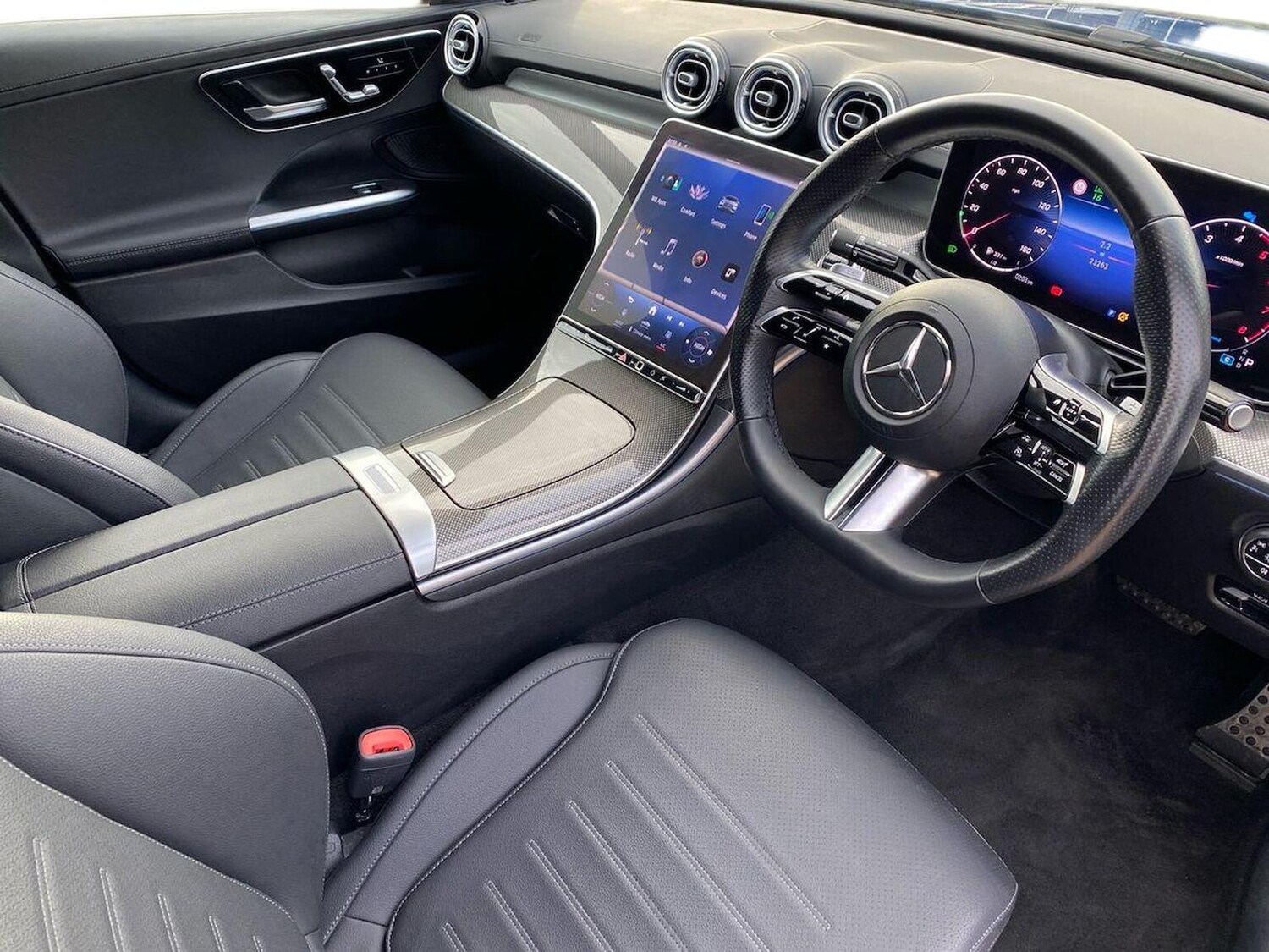 Used Mercedes-Benz C Class 2024 for sale - 76555423: Photo 15