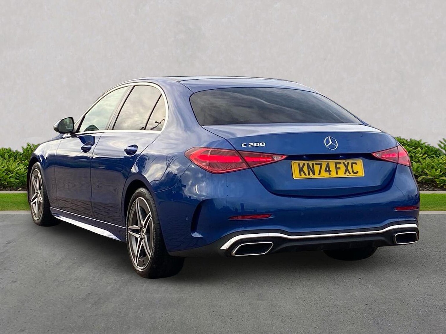 Used Mercedes-Benz C Class 2024 for sale - 76555423: Photo 2