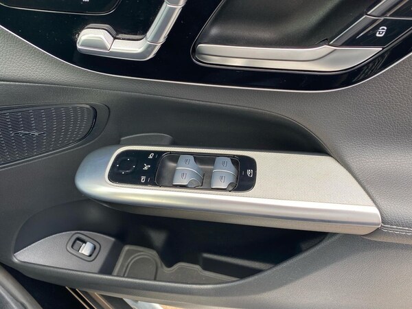 Used Mercedes-Benz GLC 2023 for sale - 75668120: Photo 21