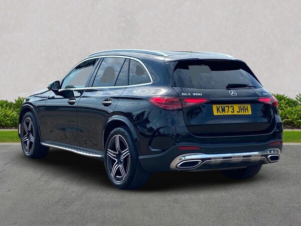 Used Mercedes-Benz GLC 2023 for sale - 75668120: Photo 2