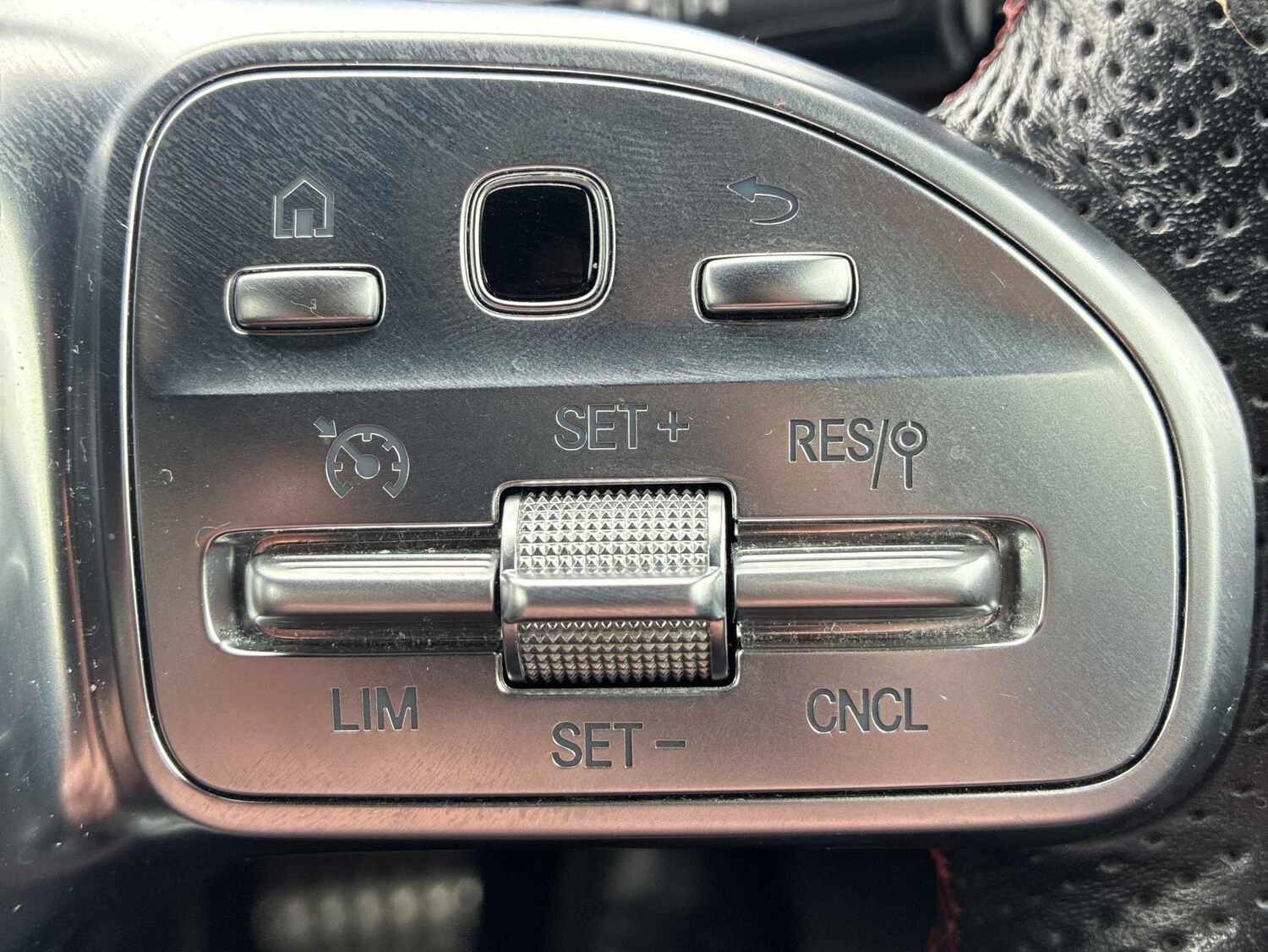 Used Mercedes-Benz A-Class 2018 for sale - 78192067: Photo 23