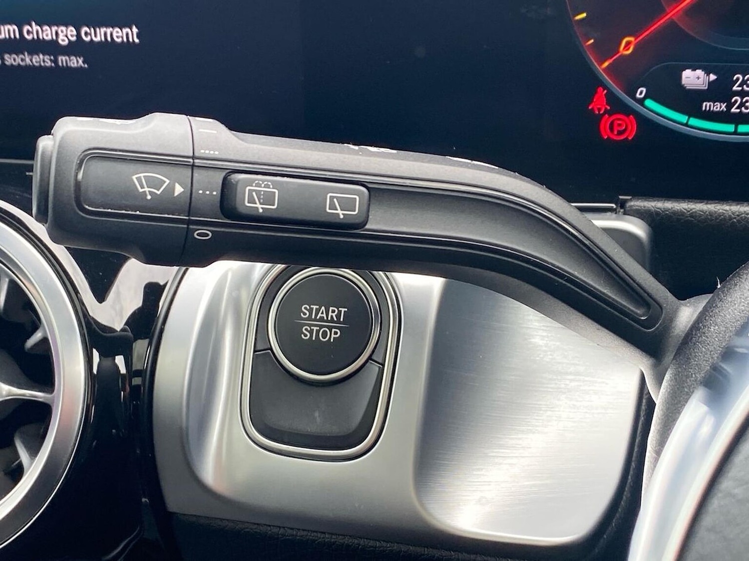 Used Mercedes-Benz EQB 2022 for sale - 76353619: Photo 28