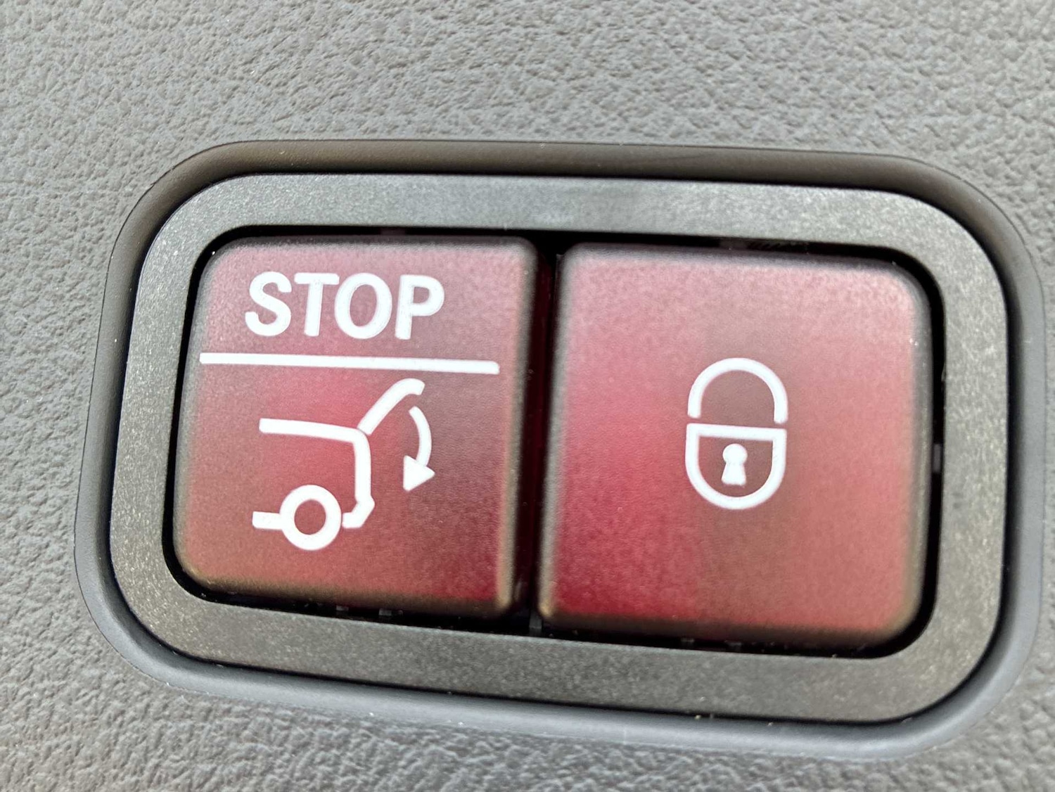 Used Mercedes-Benz GLC 2024 for sale - 78193835: Photo 40