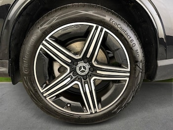 Used Mercedes-Benz GLC 2024 for sale - 76565481: Photo