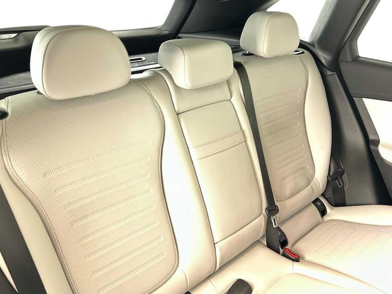 Used Mercedes-Benz GLC 2024 for sale - 76565481: Photo 7