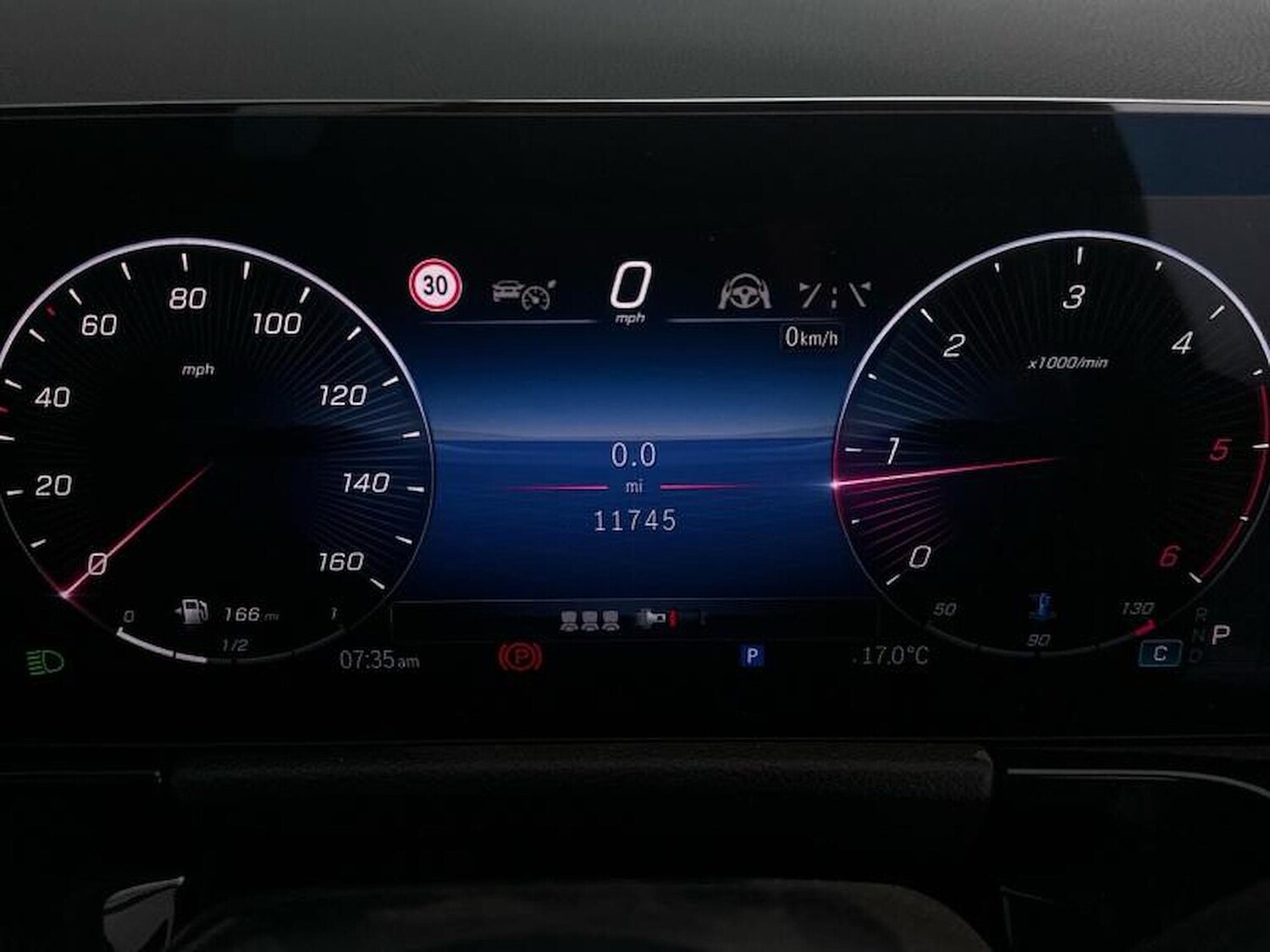 Used Mercedes-Benz GLA 2024 for sale - 75999624: Photo 3