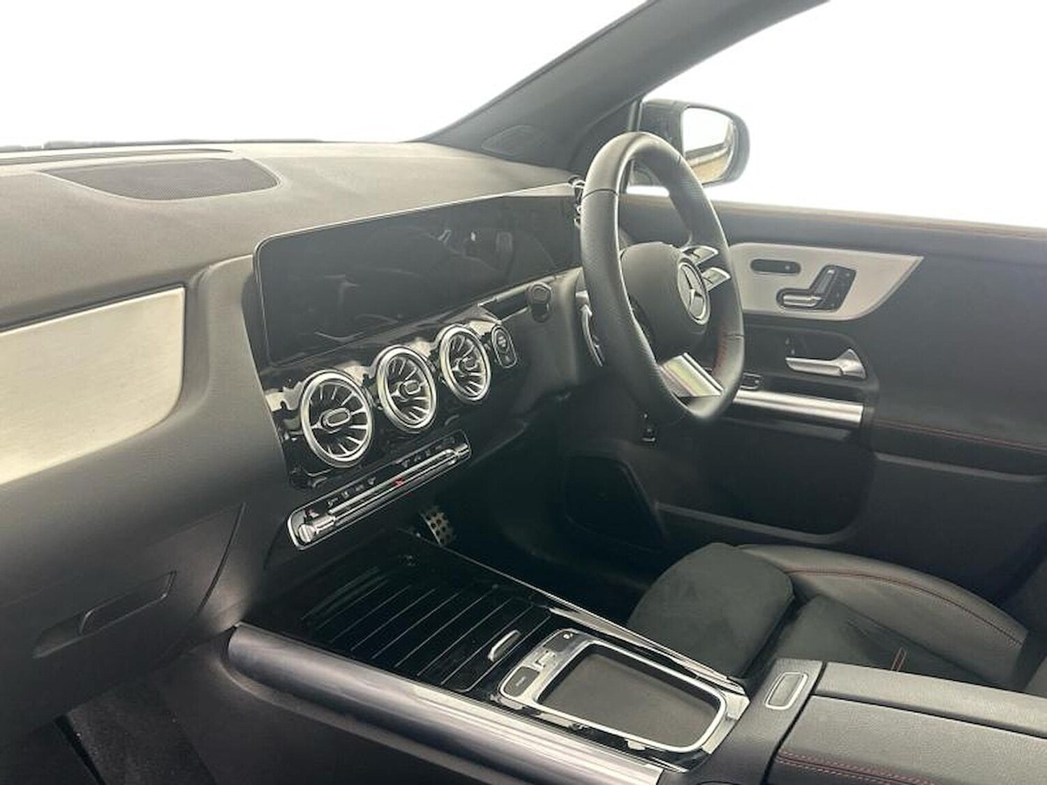 Used Mercedes-Benz GLA 2024 for sale - 75999624: Photo 6