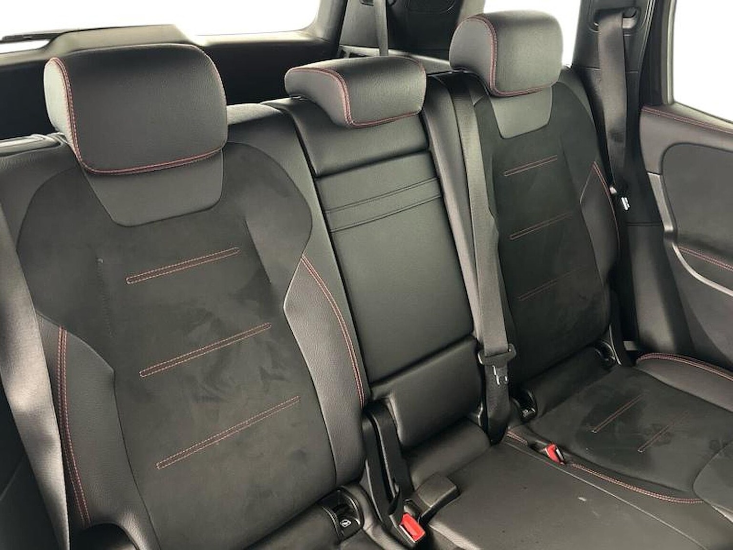 Used Mercedes-Benz GLB 2024 for sale - 76478214: Photo 7