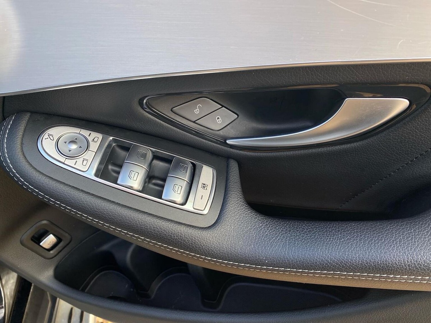 Used Mercedes-Benz GLC 2022 for sale - 76526124: Photo 21