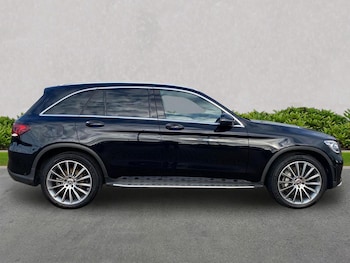 Used Mercedes-Benz GLC 2022 for sale - 76526124: Photo