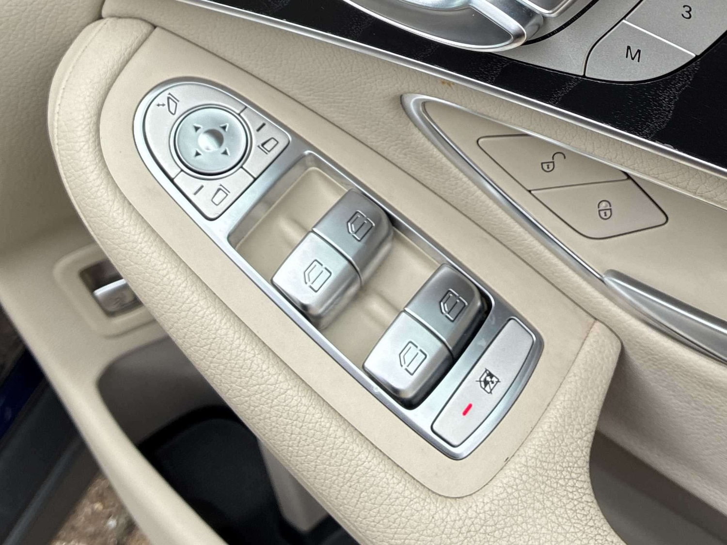 Used Mercedes-Benz GLC 2017 for sale - 78031801: Photo 21