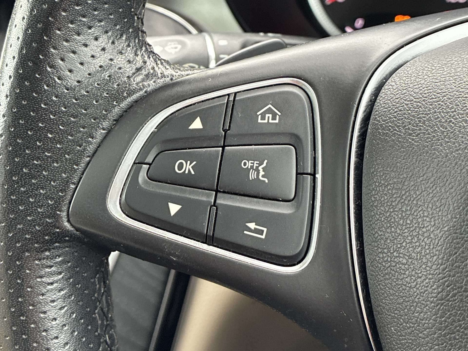 Used Mercedes-Benz GLC 2017 for sale - 78031801: Photo 22