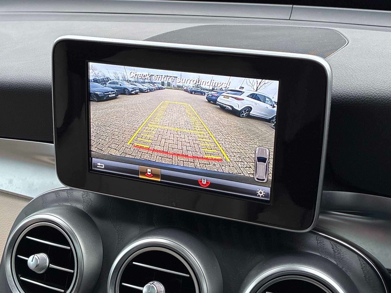 Used Mercedes-Benz GLC 2017 for sale - 78031801: Photo 32