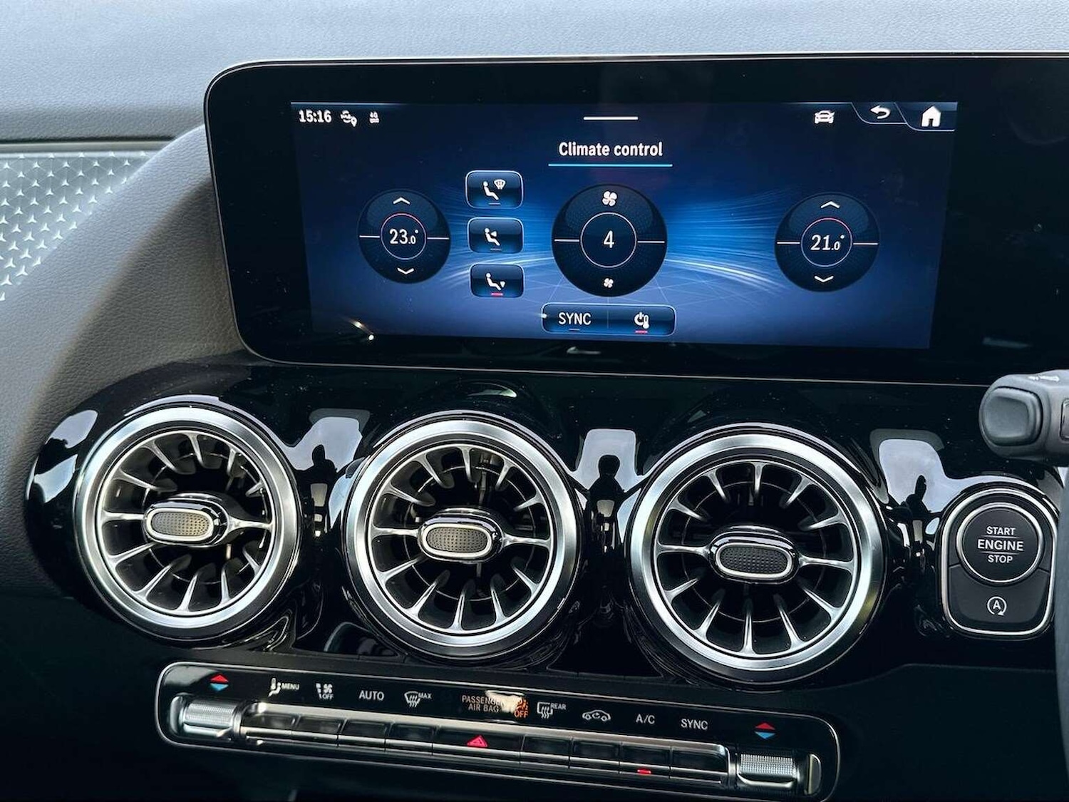 Used Mercedes-Benz GLA 2023 for sale - 78040547: Photo 12