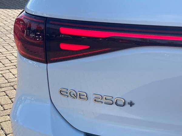 Used Mercedes-Benz EQB 2025 for sale - 76171505: Photo 35