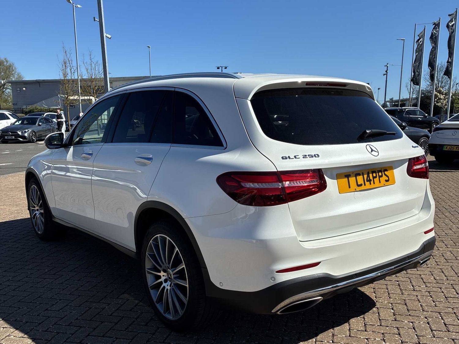 Used Mercedes-Benz GLC 2018 for sale - 78196374: Photo 2