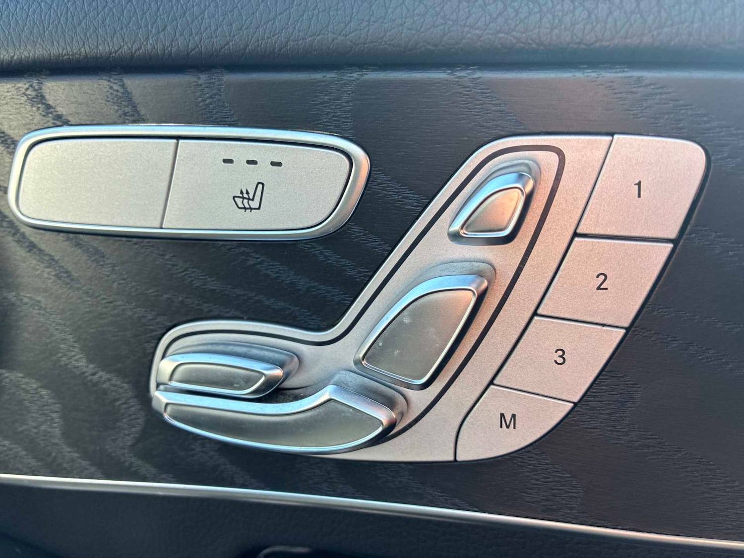 Used Mercedes-Benz GLC 2018 for sale - 78196374: Photo 29