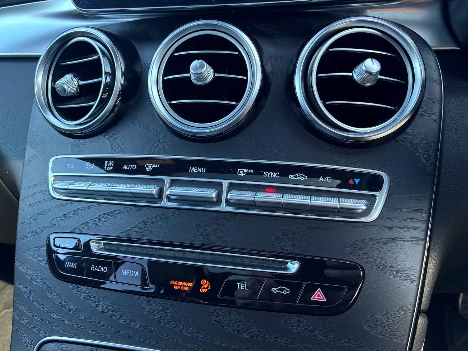 Used Mercedes-Benz GLC 2018 for sale - 78196374: Photo 39