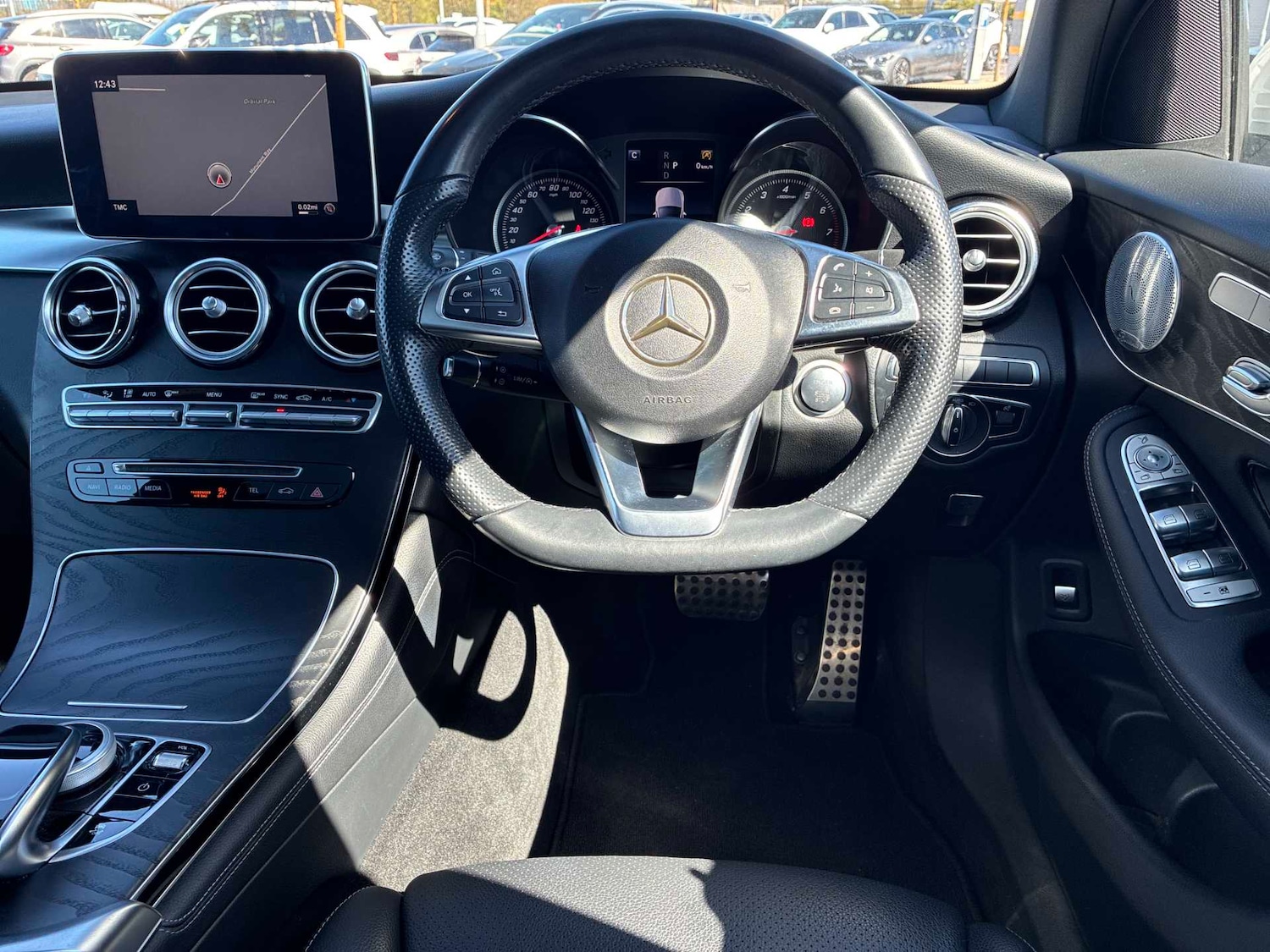 Used Mercedes-Benz GLC 2018 for sale - 78196374: Photo 9