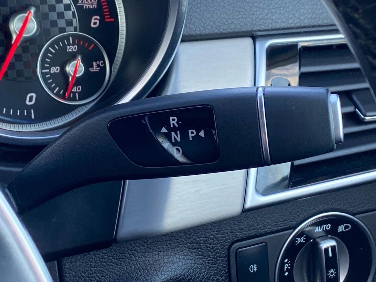 Used Mercedes-Benz GLE 2018 for sale - 76536589: Photo 29