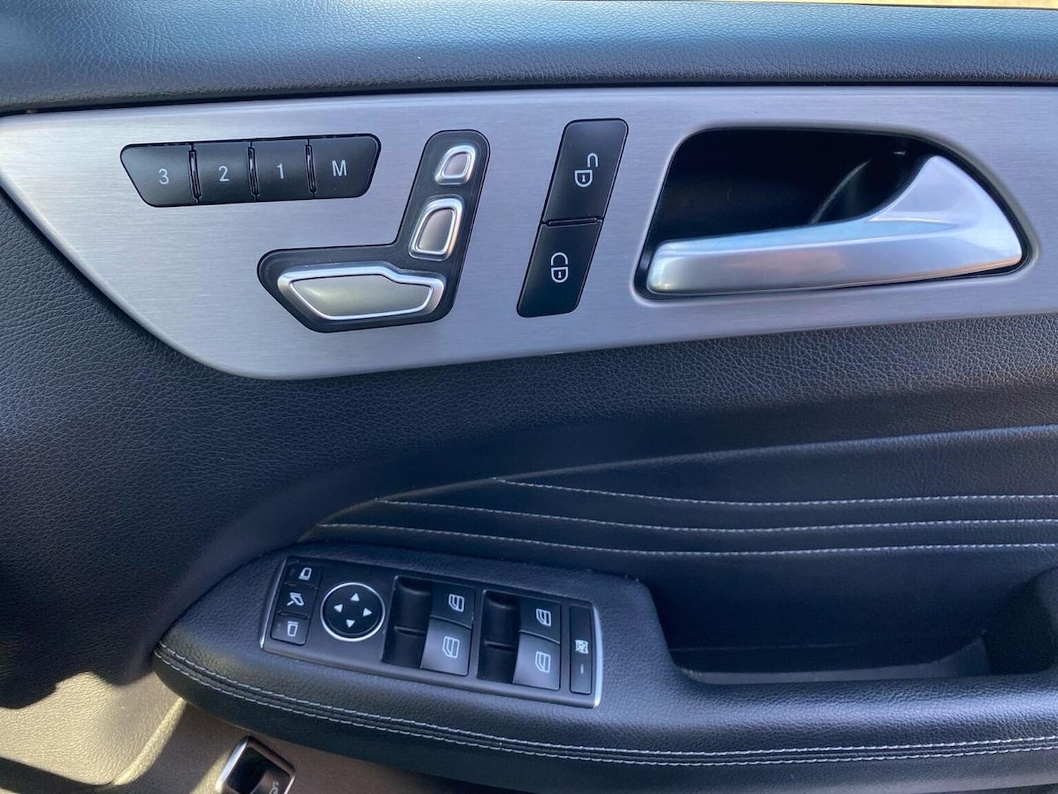 Used Mercedes-Benz GLE 2018 for sale - 76536589: Photo 30