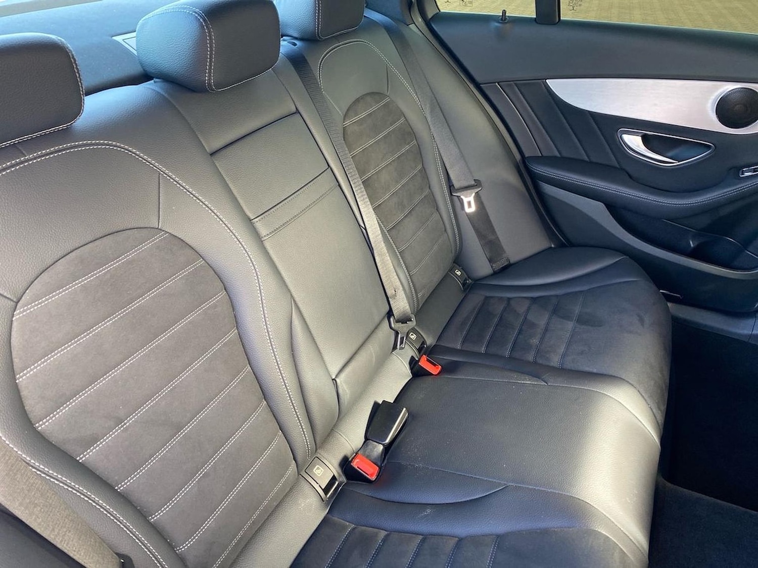 Used Mercedes-Benz C-Class 2019 for sale - 76097083: Photo 16