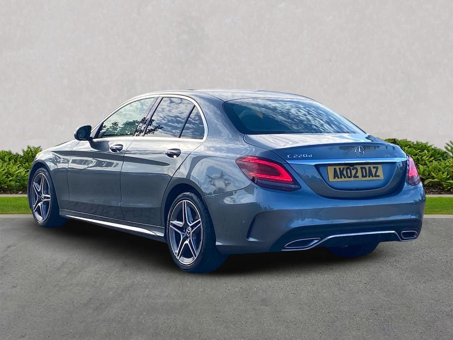 Used Mercedes-Benz C-Class 2019 for sale - 76097083: Photo 2