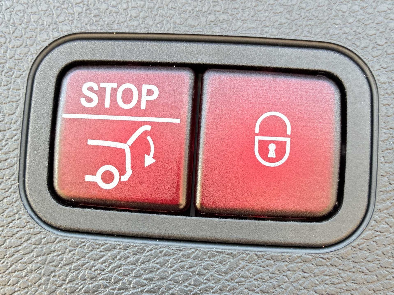 Used Mercedes-Benz EQC 2023 for sale - 78122785: Photo 40