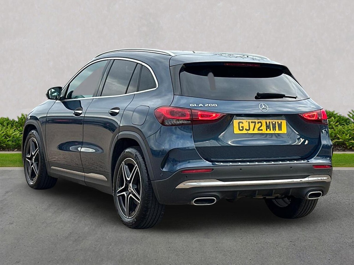 Used Mercedes-Benz GLA 2022 for sale - 76490537: Photo 2