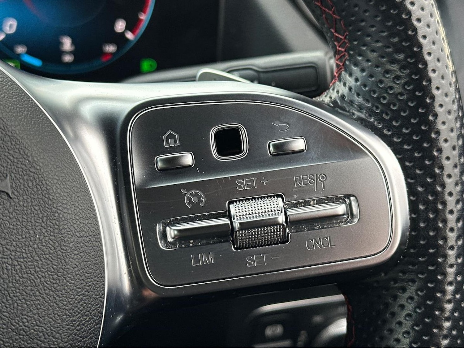 Used Mercedes-Benz GLA 2022 for sale - 76490537: Photo 27