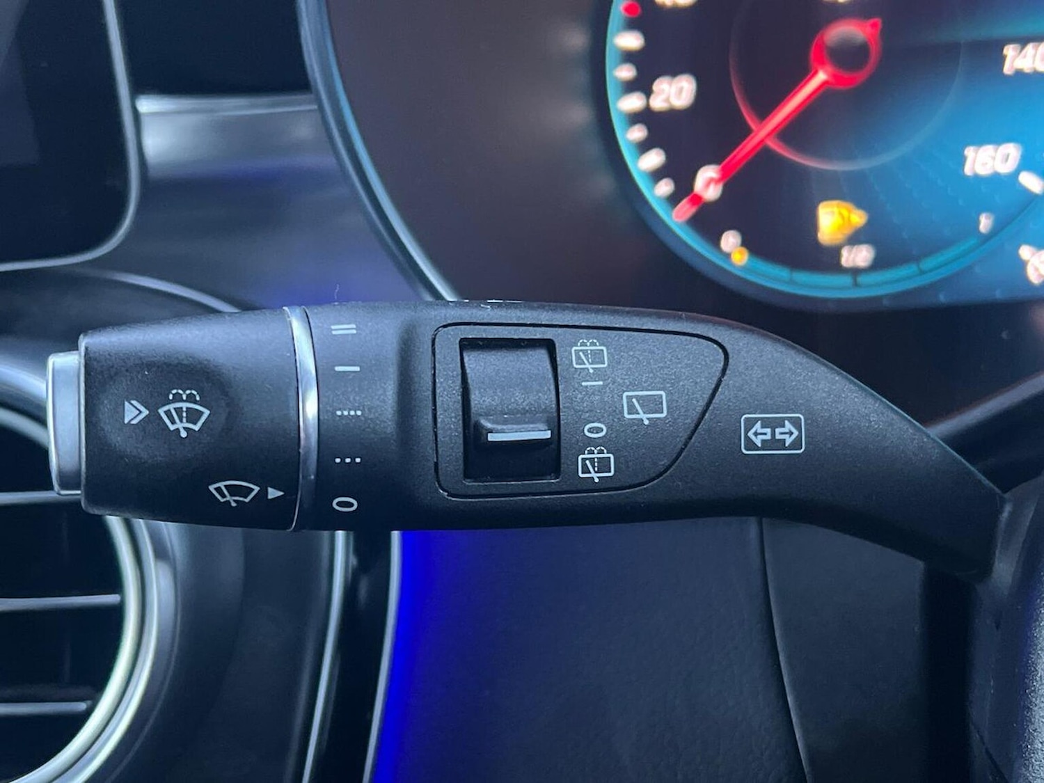 Used Mercedes-Benz GLC 2022 for sale - 76749005: Photo 28