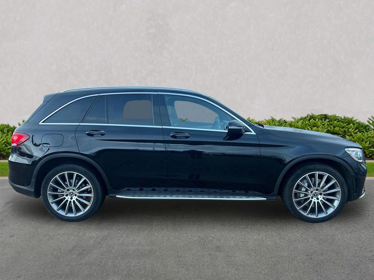 Used Mercedes-Benz GLC 2022 for sale - 76749005: Photo 3