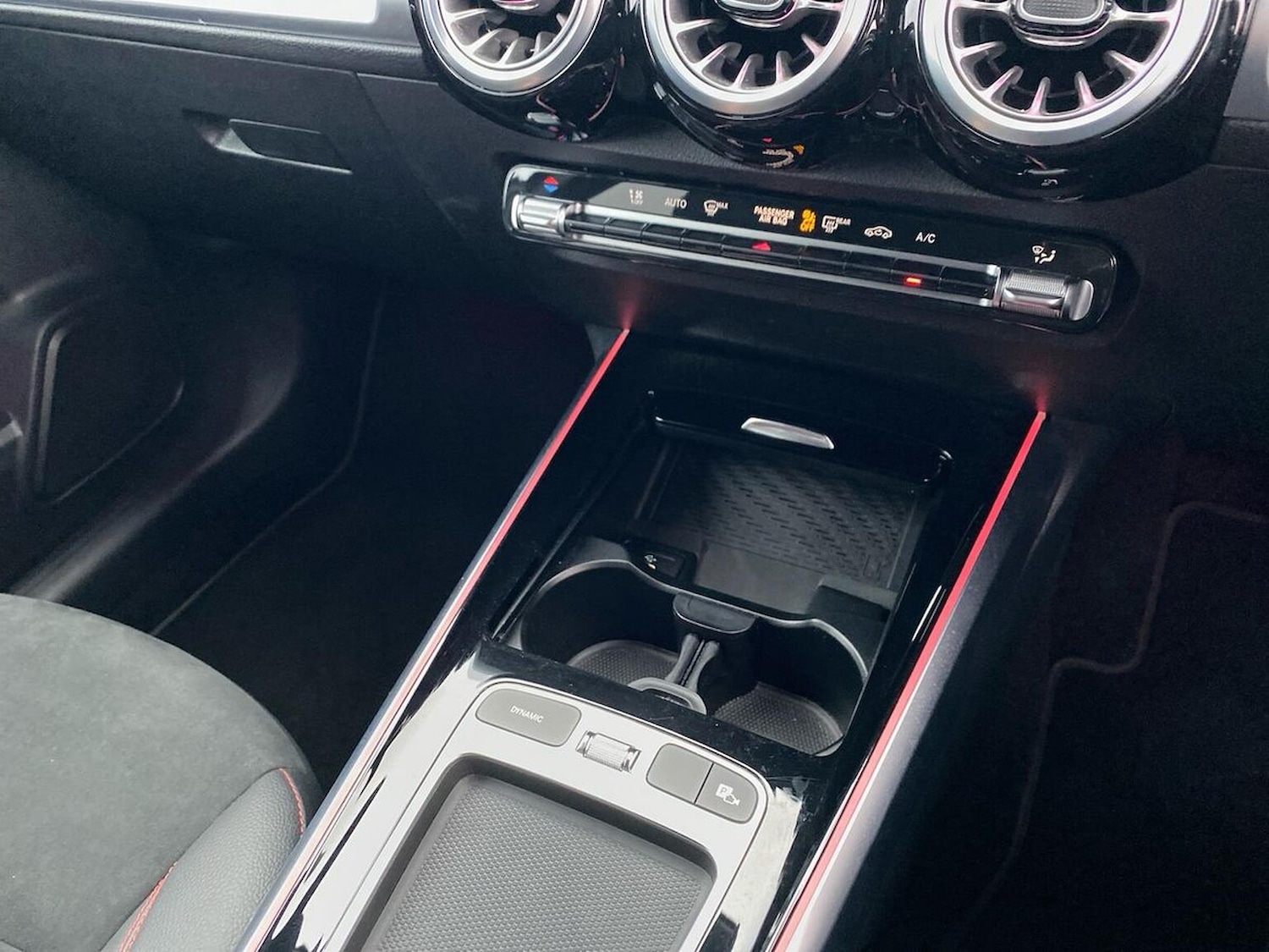 Used Mercedes-Benz GLB 2024 for sale - 76897066: Photo 32